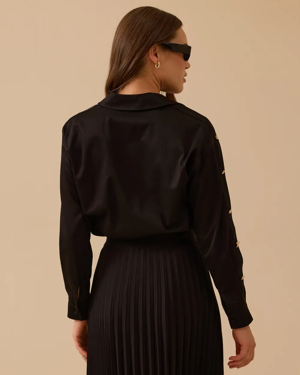 Gold Düğme Detaylı Düz Kesim Gömlek