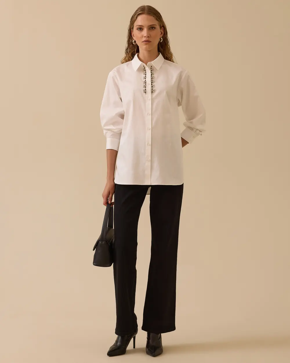 Taş İşlemeli Klasik Gömlek