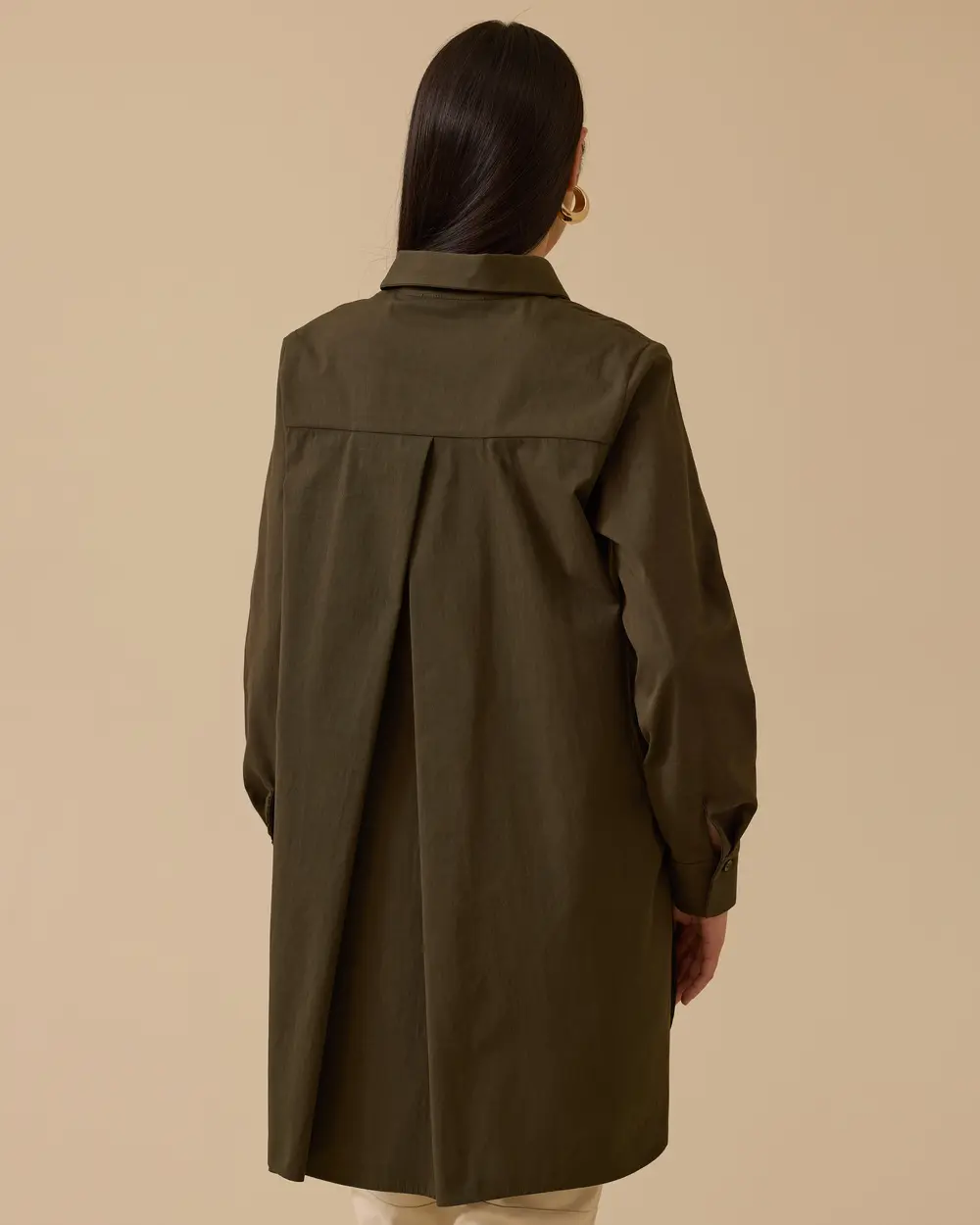 Asymmetric Cut Button Detailed Shirt