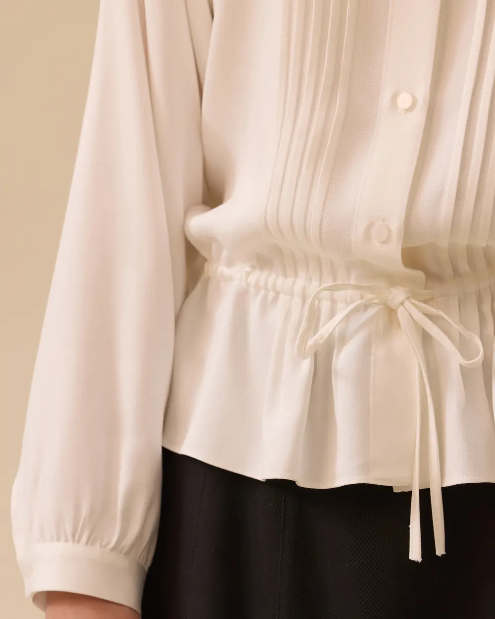 Büzgü Detaylı Pileli Gömlek