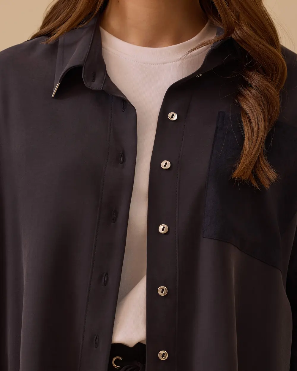 Süet Cep Detaylı Düğmeli Gömlek