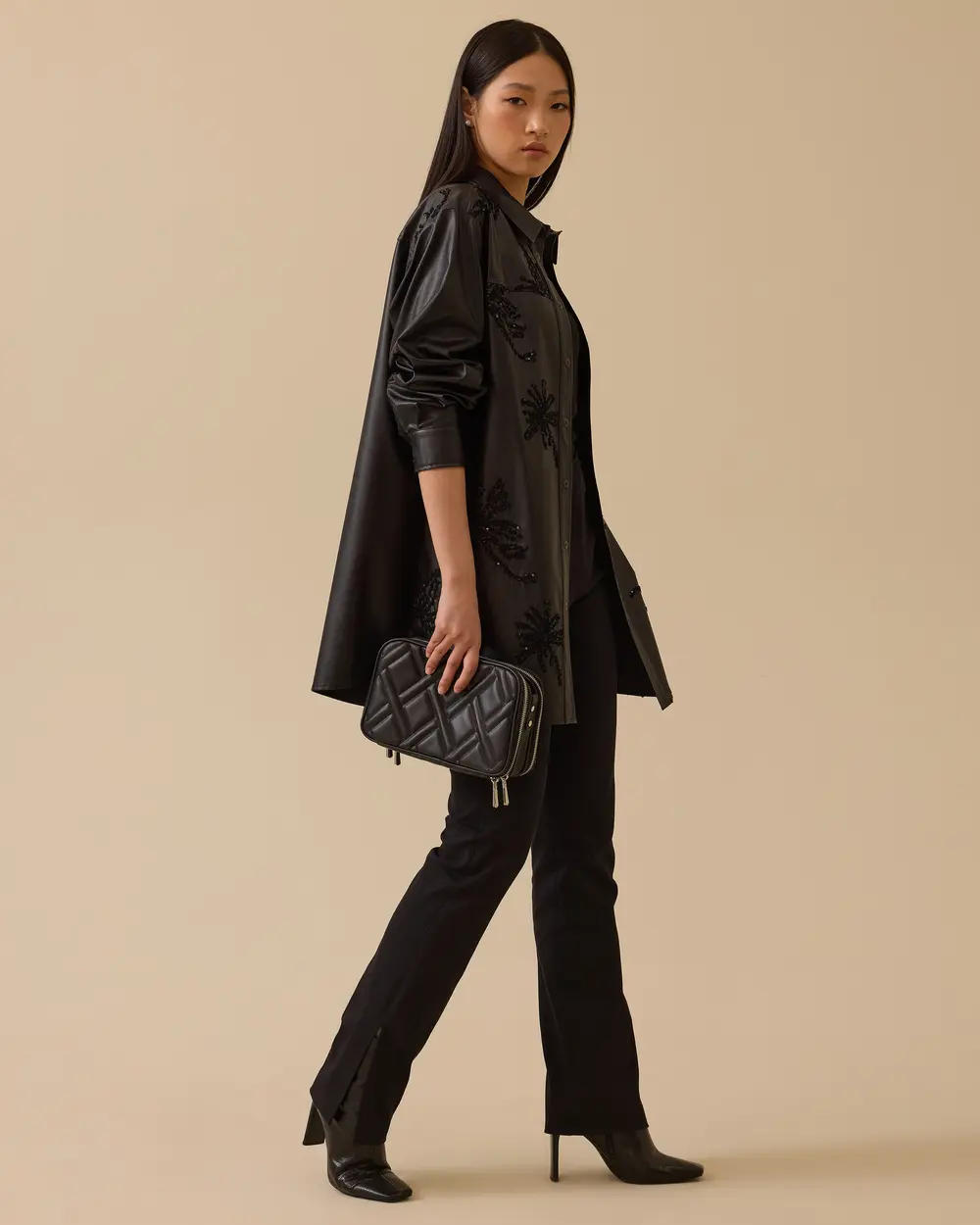 Nakışlı Suni Deri Gömlek