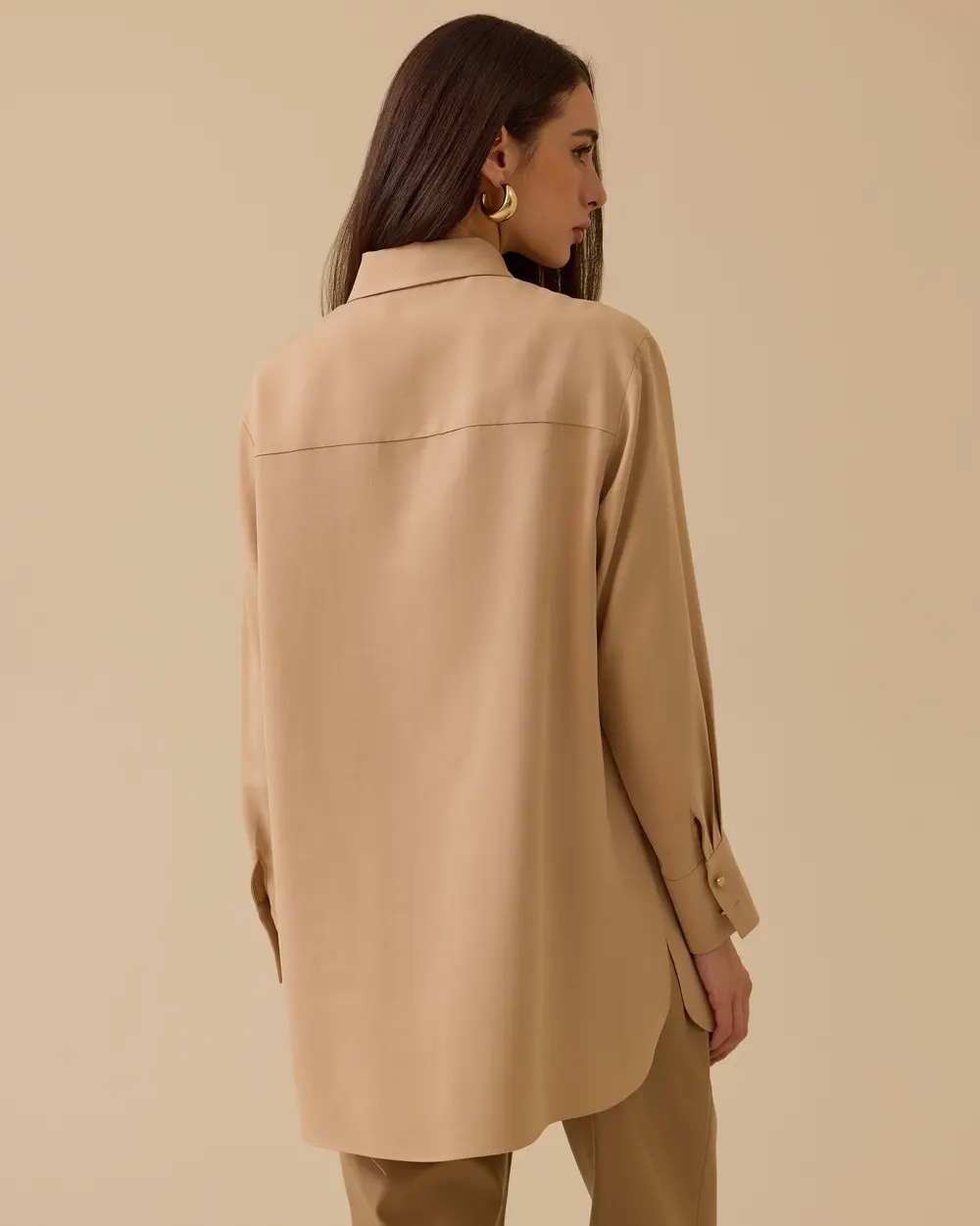 Nakışlı Boncuk Detaylı Gömlek