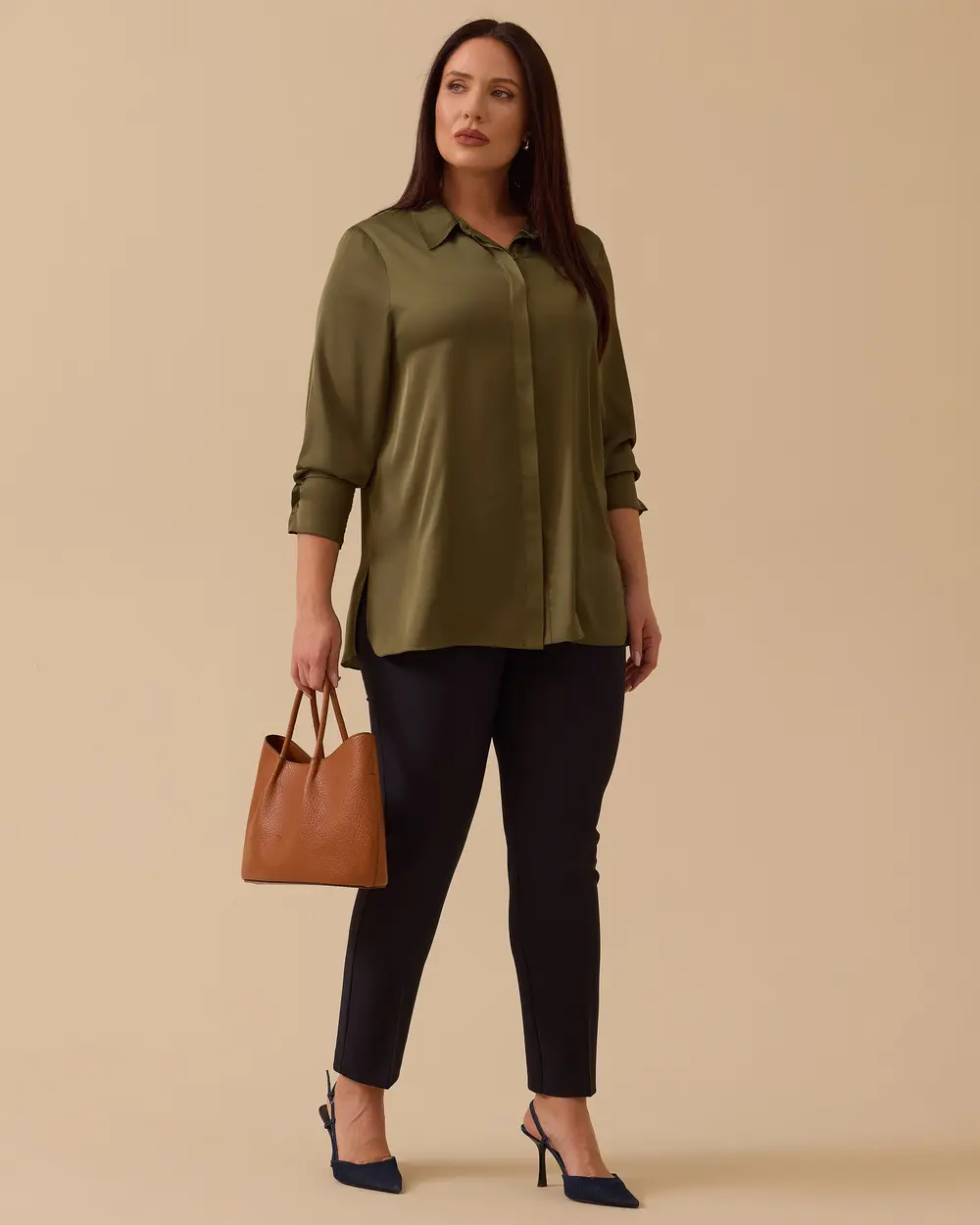 Büyük Beden Düğmeli Saten Gömlek