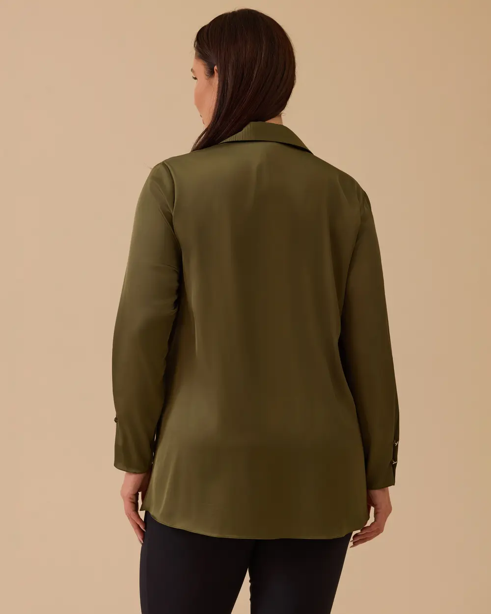 Büyük Beden Düğmeli Saten Gömlek