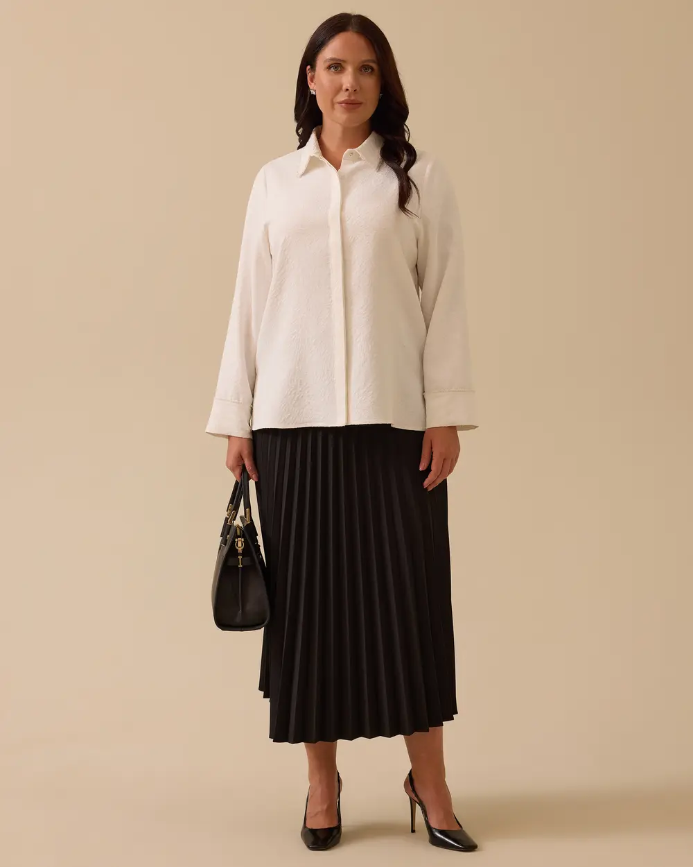 Büyük Beden Boncuk Detaylı Dokulu Gömlek