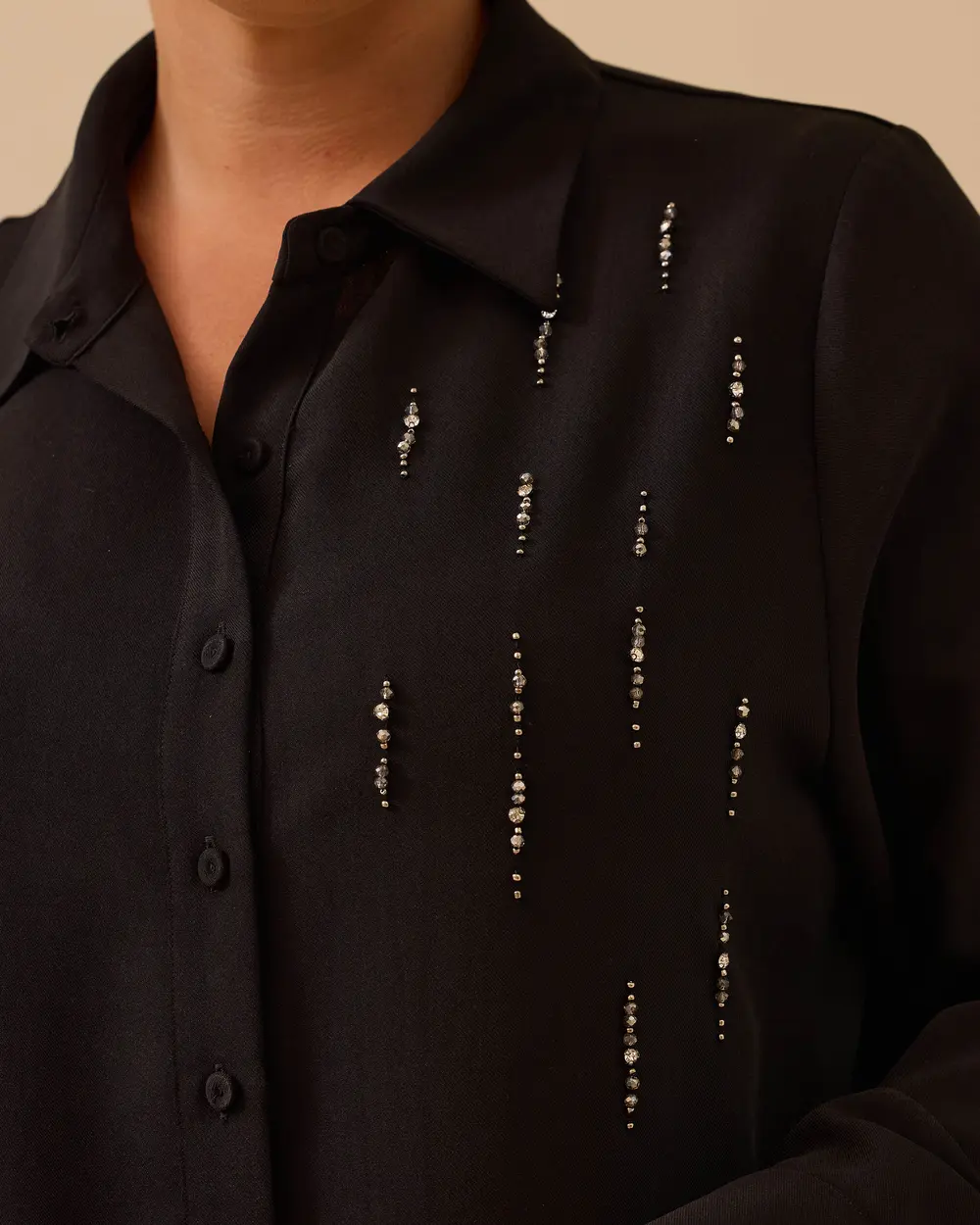 Büyük Beden Taş Detaylı Gömlek