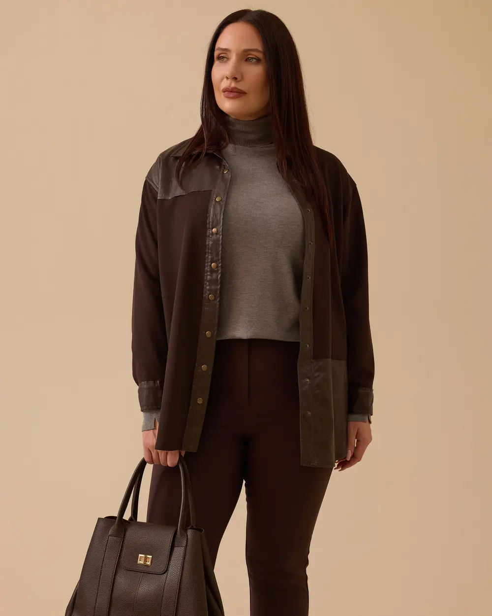 Büyük Beden Suni Deri Detaylı Gömlek