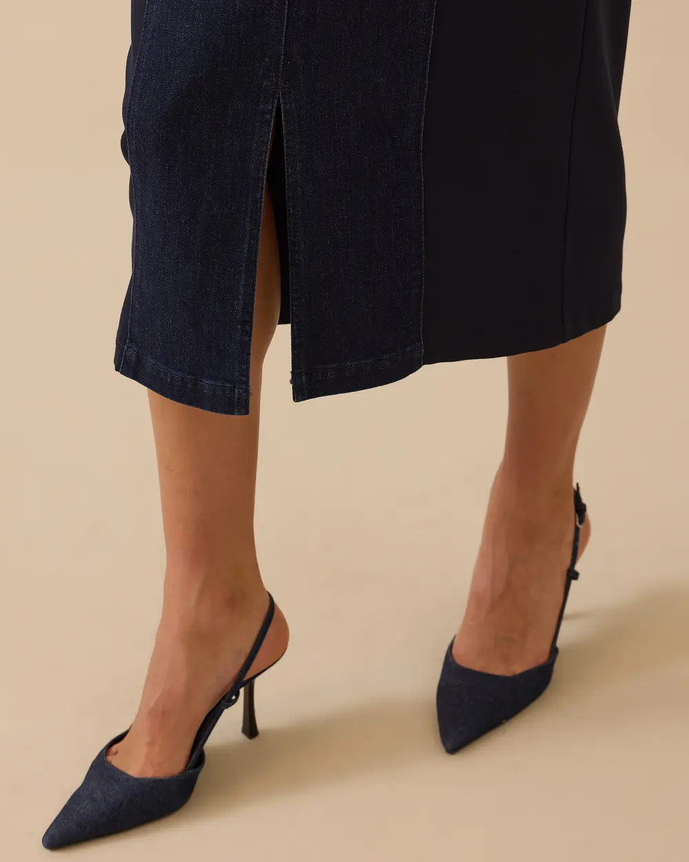 Çift Kumaşlı Yırtmaç Detaylı Jean Etek