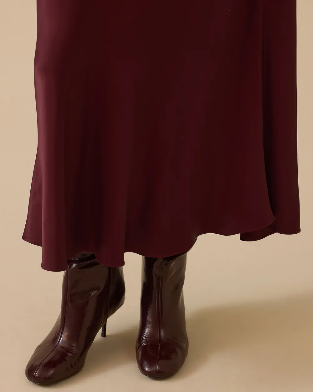 Düz Kesim Saten Etek