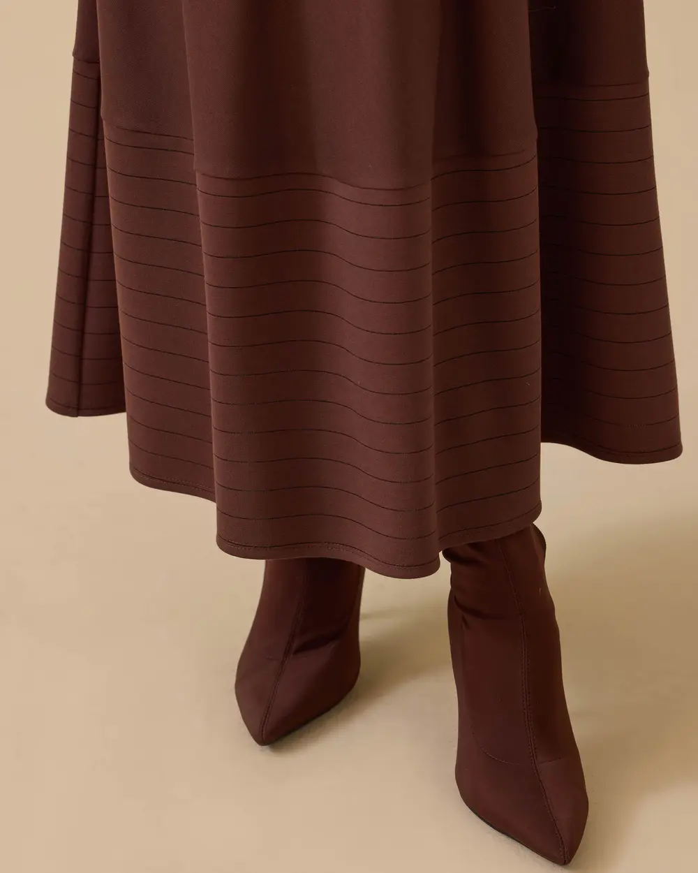 Çizgi Detaylı Kloş Etek