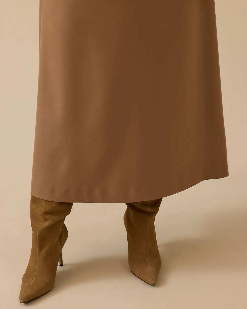 Plus Size Straight Skirt with Pockets