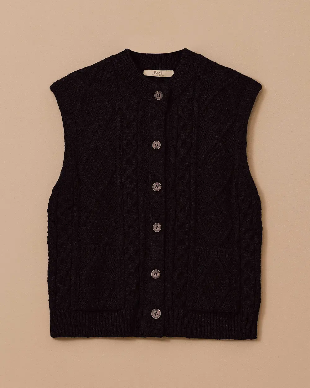 Düğmeli Örgü Desenli Triko Yelek