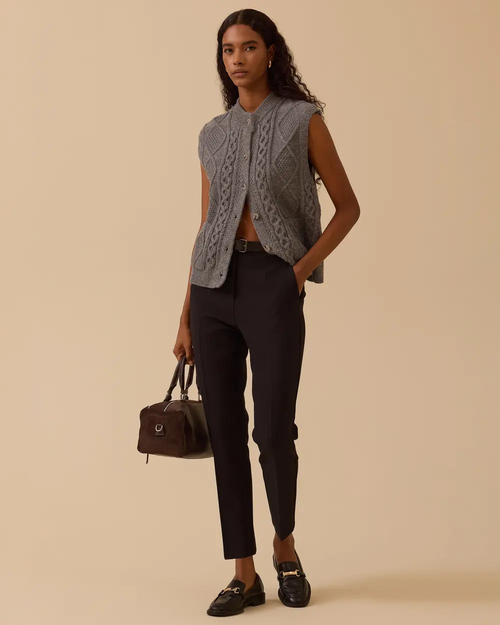 Düğmeli Örgü Desenli Triko Yelek