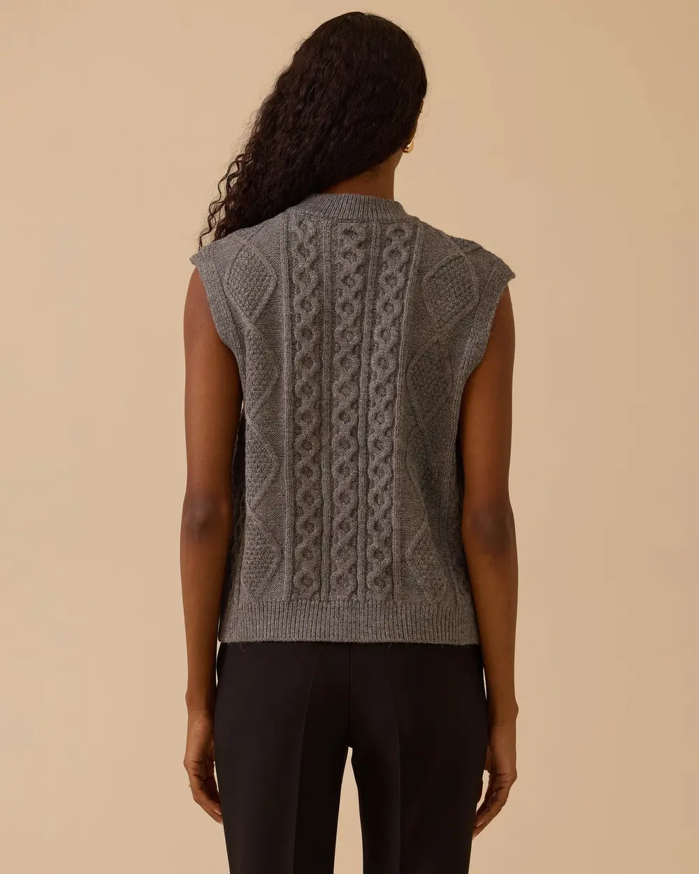 Düğmeli Örgü Desenli Triko Yelek