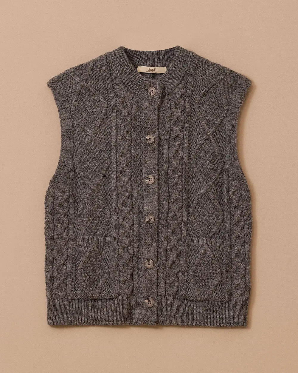 Düğmeli Örgü Desenli Triko Yelek