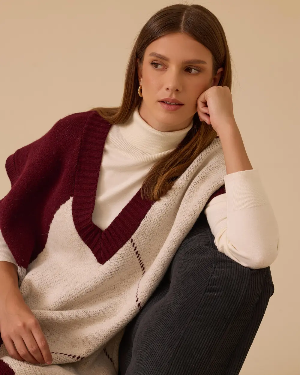 V Yaka Blok Geçişli Süveter