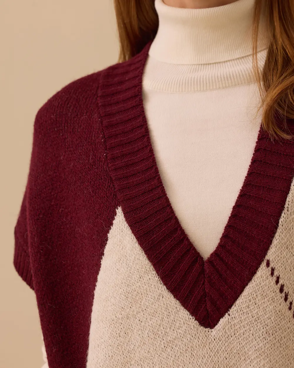 V Yaka Blok Geçişli Süveter