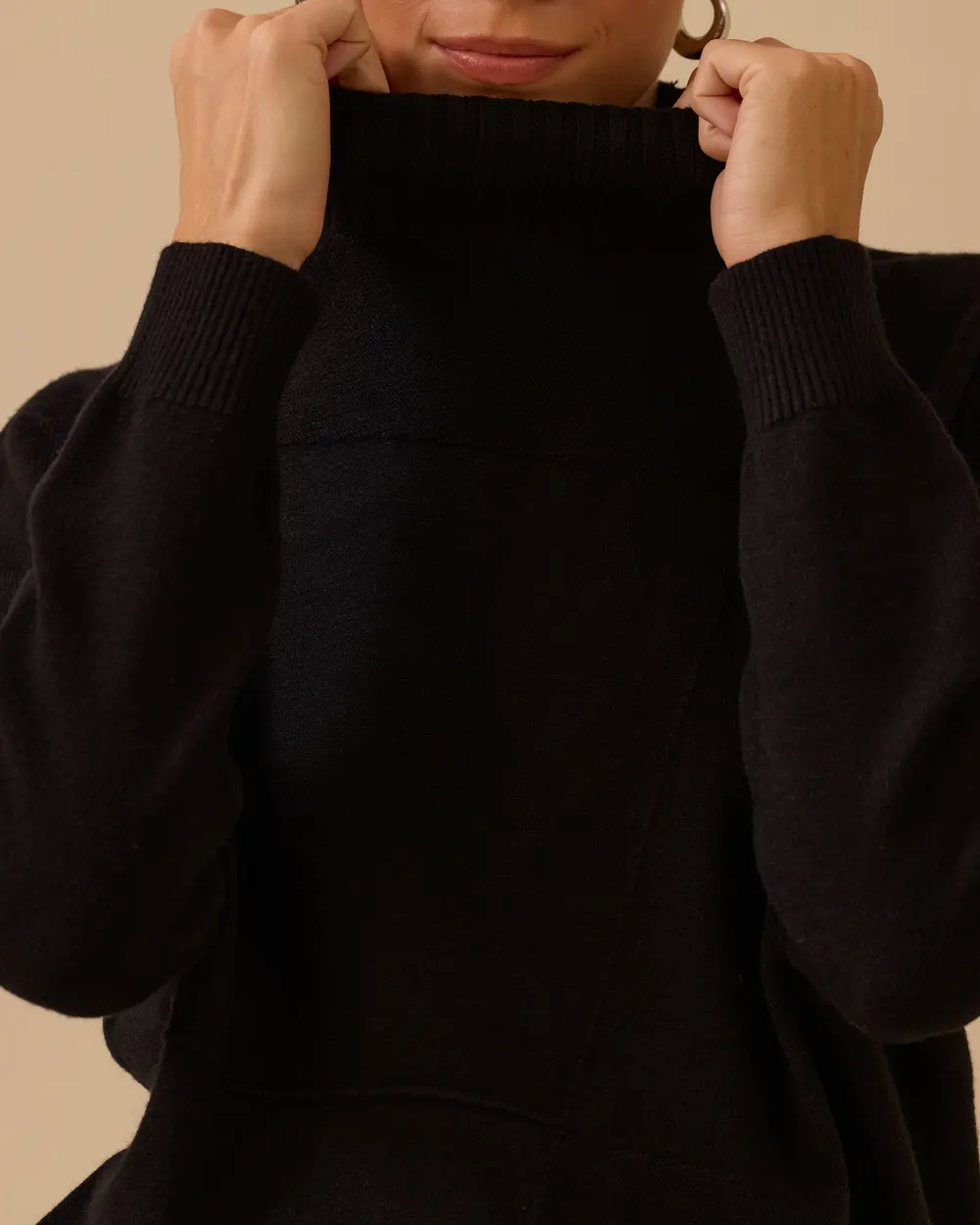 Uzun Kollu Örme Triko Kazak