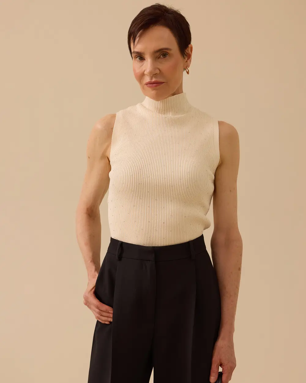 Taş Detaylı Triko Kolsuz Bluz