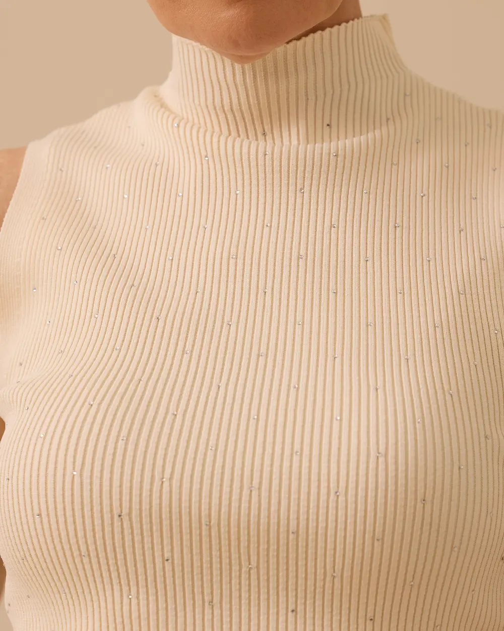 Taş Detaylı Triko Kolsuz Bluz