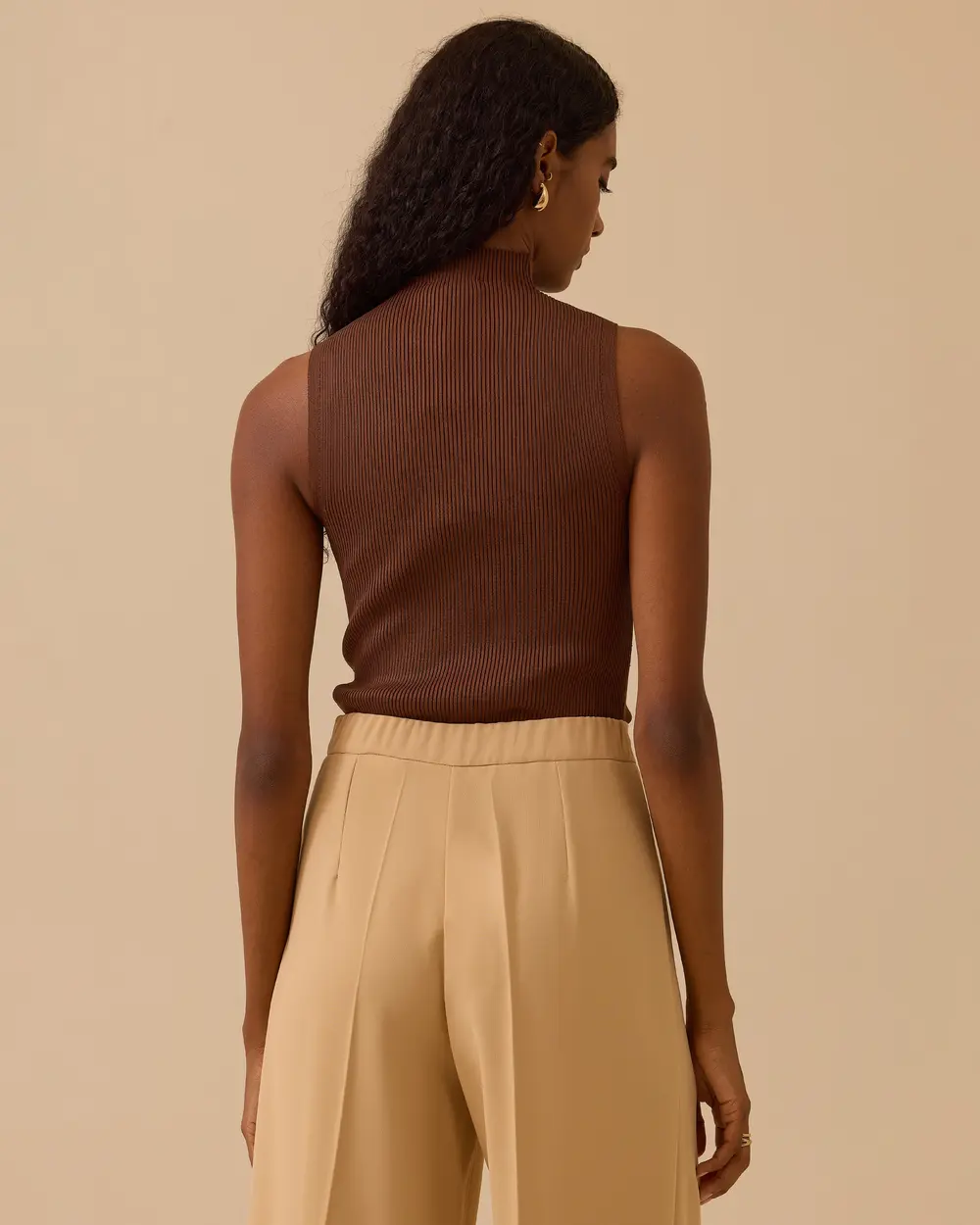 Taş Detaylı Triko Kolsuz Bluz