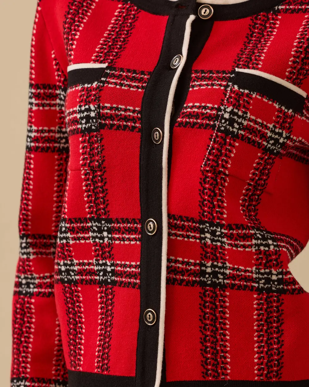 Yuvarlak Yaka Desenli Düğmeli Triko Hırka