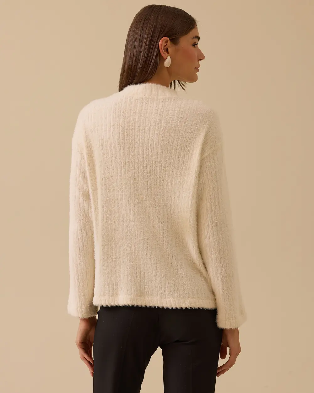 Taş Detaylı Asimetrik Triko Kazak