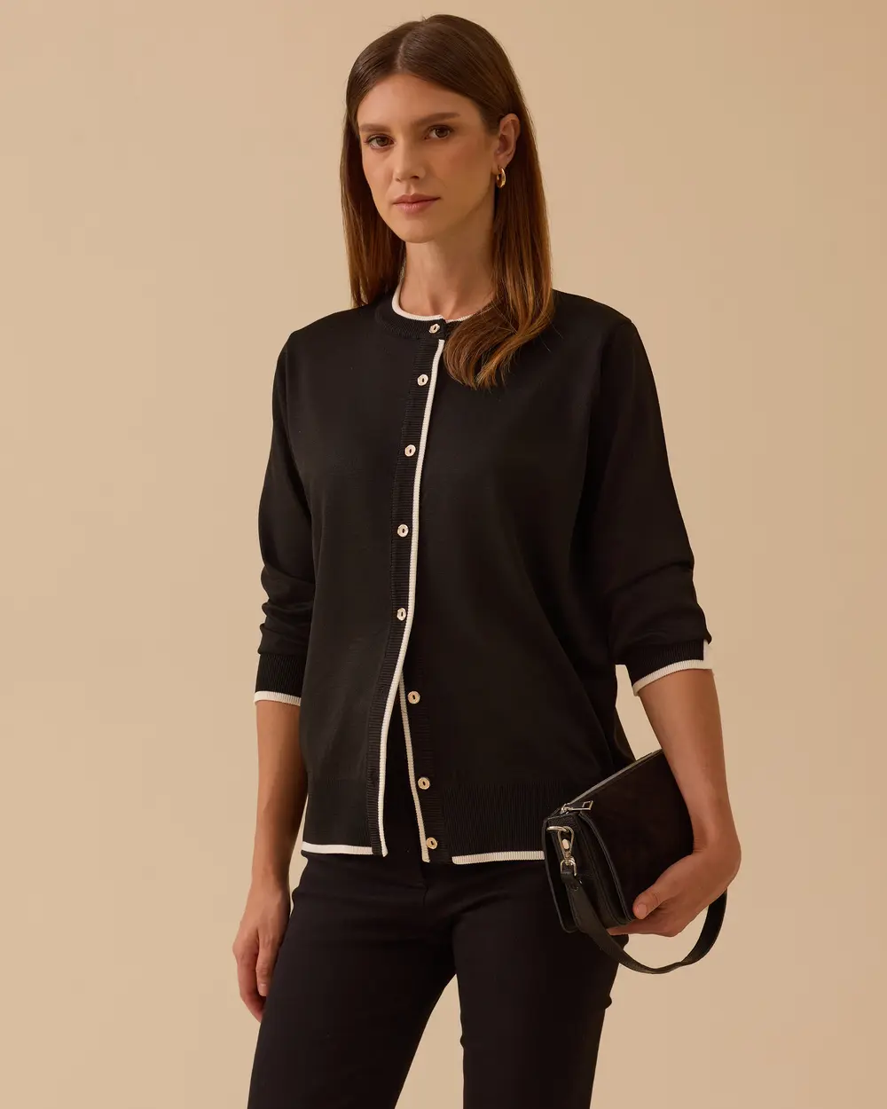 Biye Detaylı Düğmeli Triko Hırka