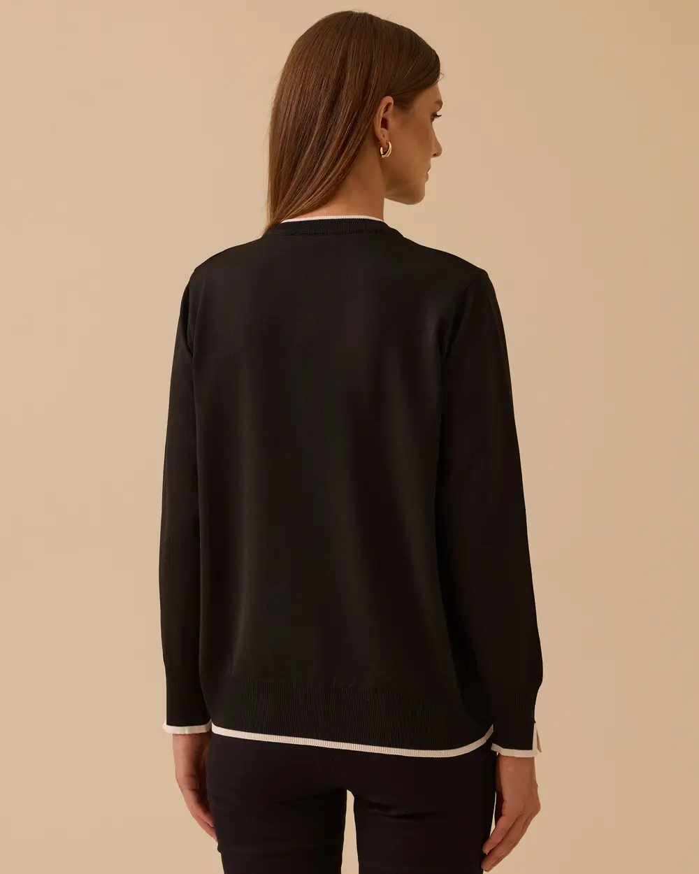 Biye Detaylı Düğmeli Triko Hırka