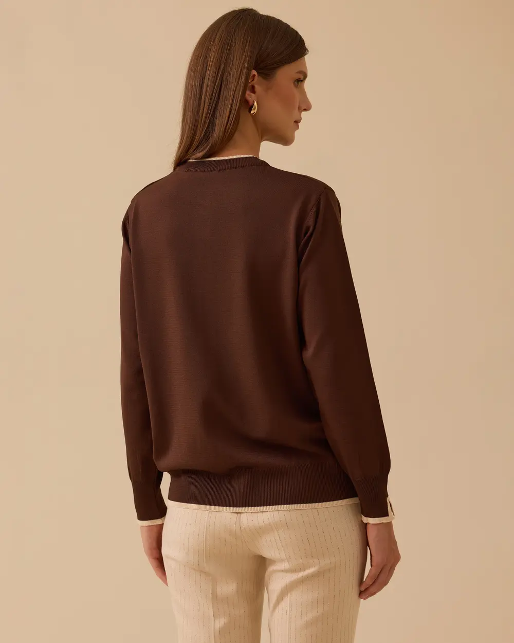 Biye Detaylı Düğmeli Triko Hırka