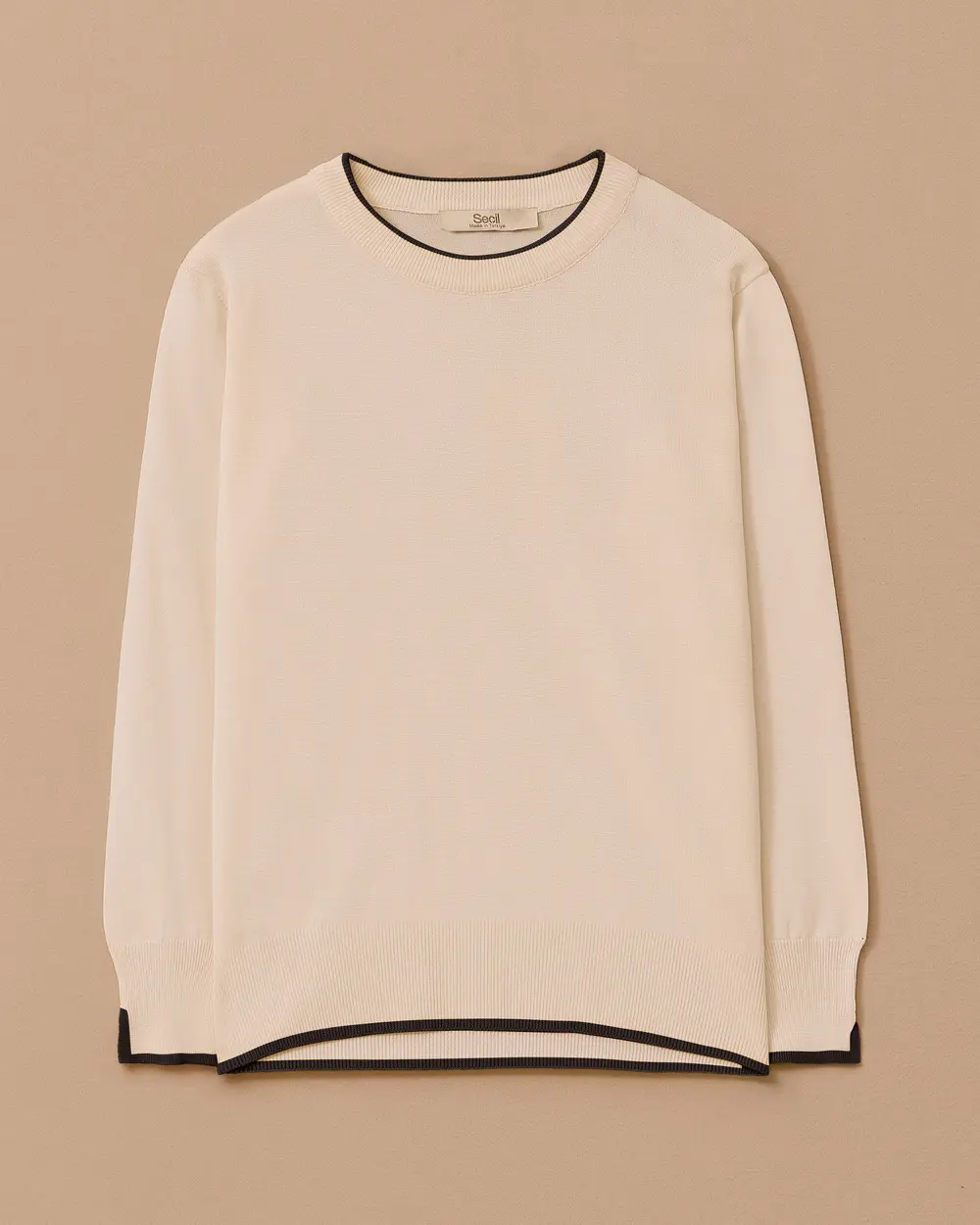 Biye Detaylı Lastikli Triko Bluz