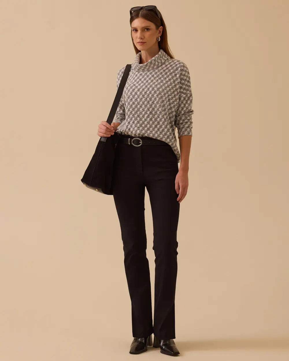 Kazayağı Desenli Degaje Yaka Triko Bluz