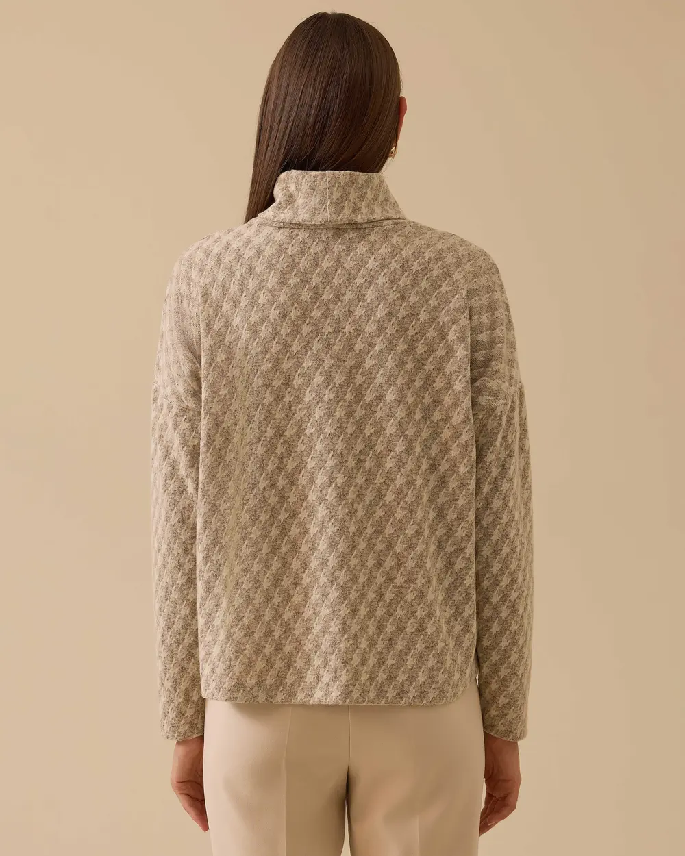 Kazayağı Desenli Degaje Yaka Triko Bluz