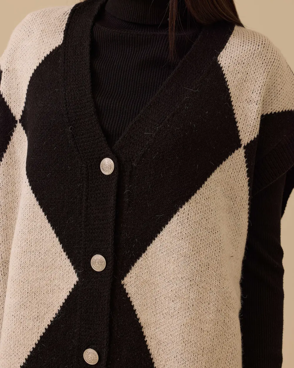 Blok Geçişli Düğmeli Triko Hırka