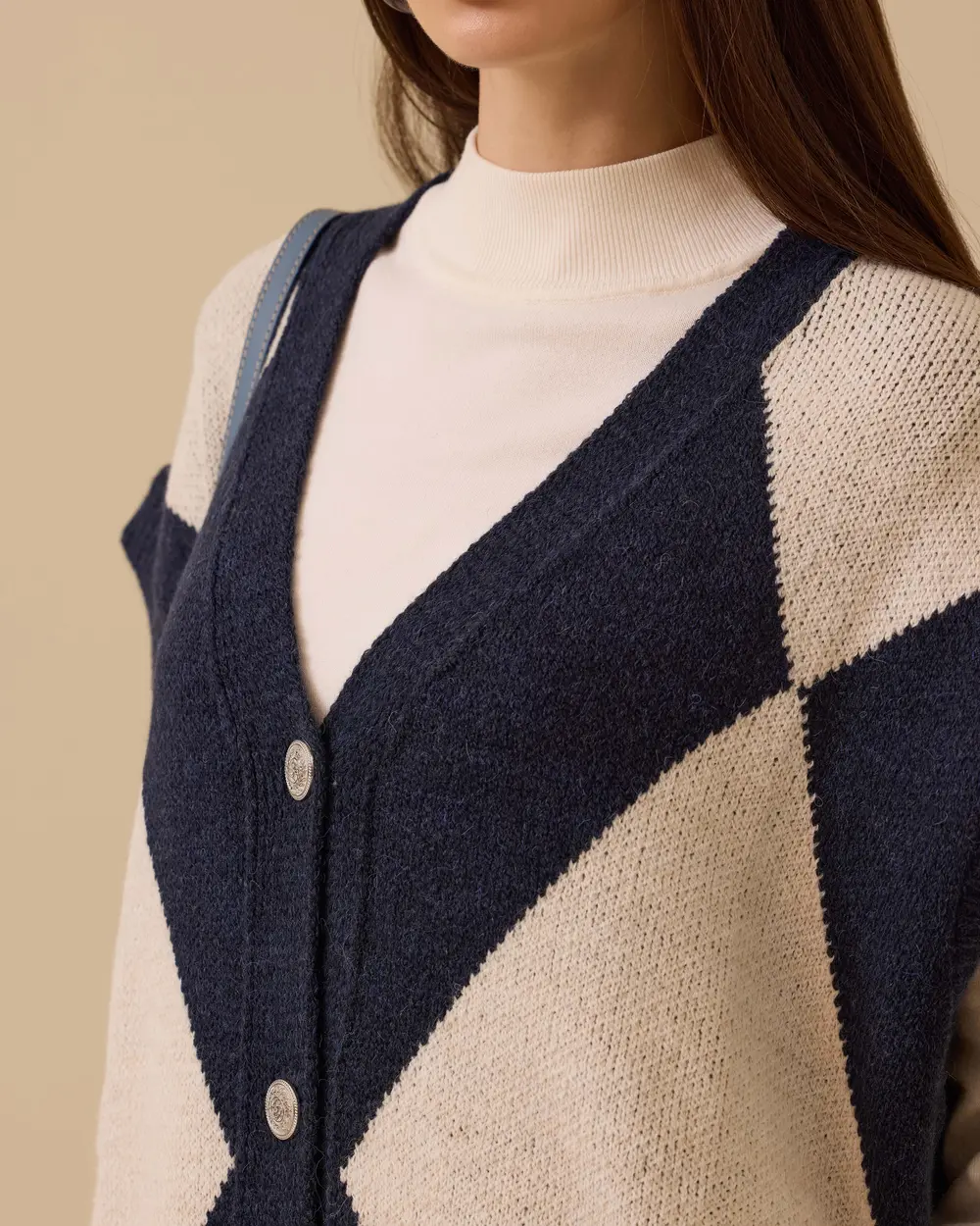 Blok Geçişli Düğmeli Triko Hırka