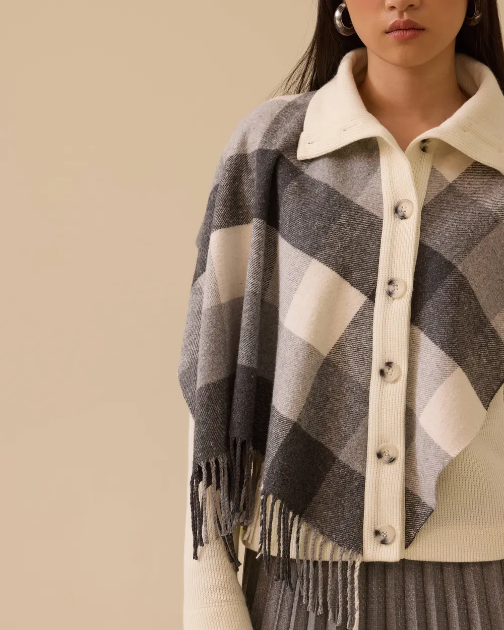 Şal Görünümlü Ekose Desenli Triko Hırka