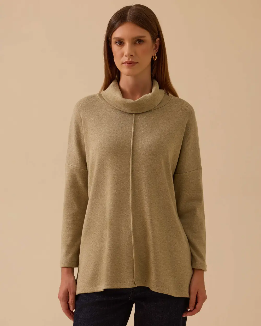 Balıkçı Yaka Ön Dikiş Detaylı Triko