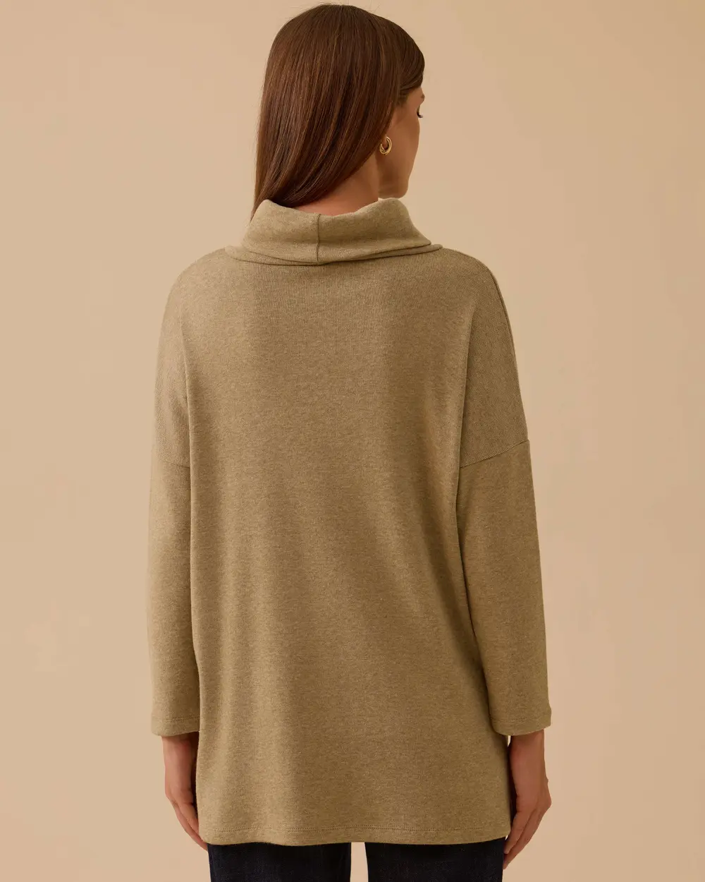 Balıkçı Yaka Ön Dikiş Detaylı Triko