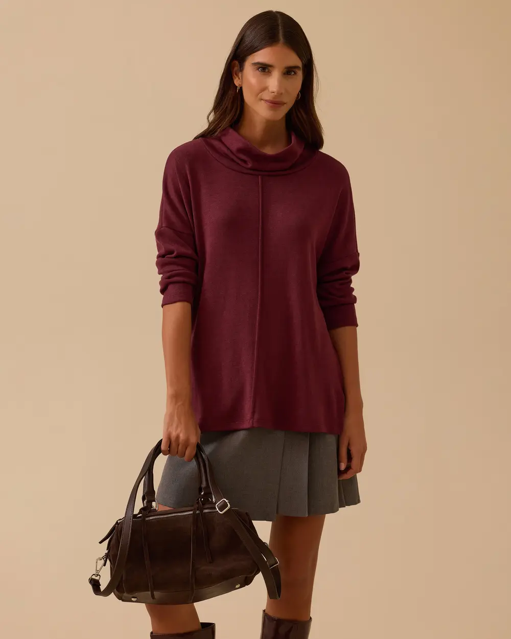 Balıkçı Yaka Ön Dikiş Detaylı Triko