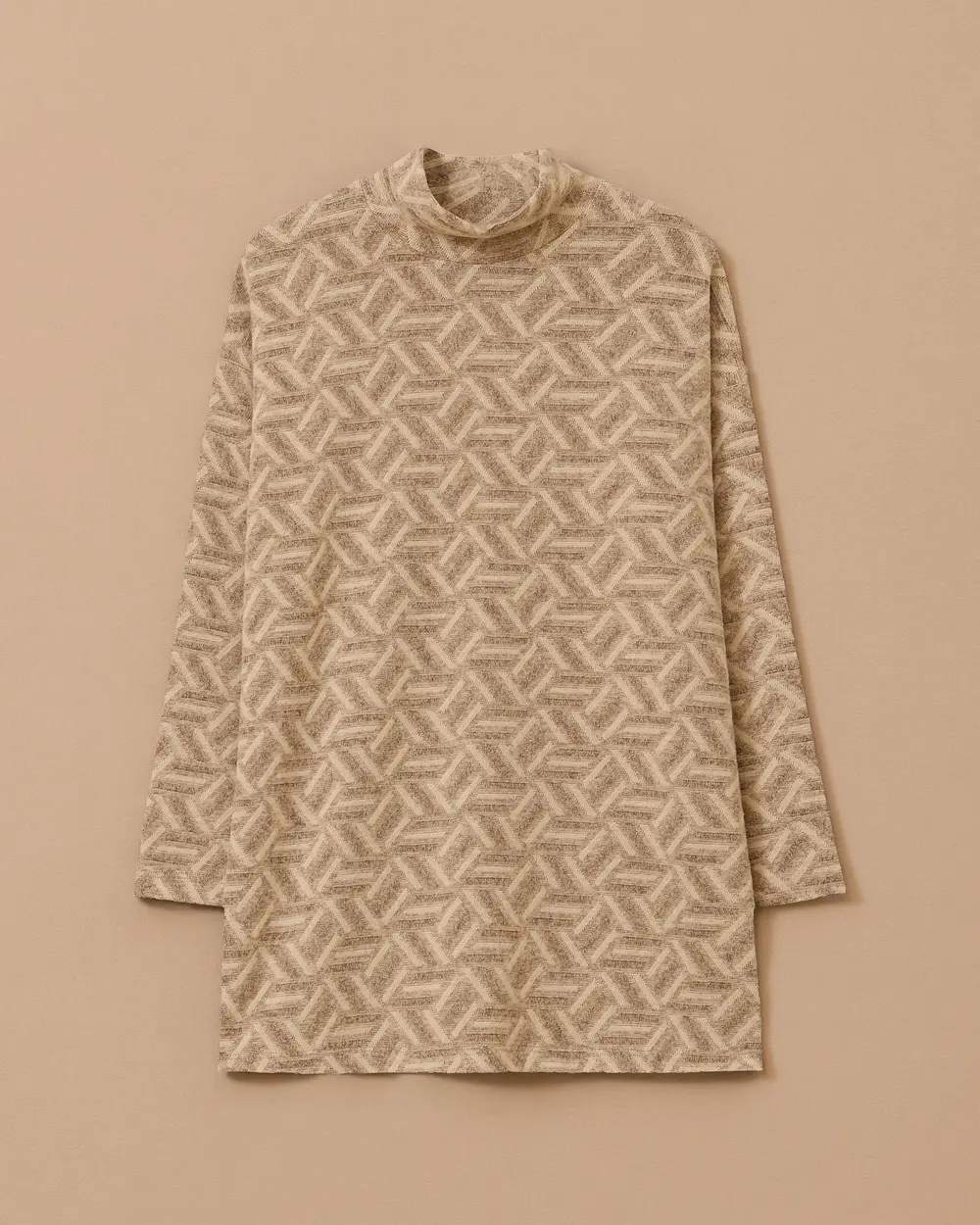 Dik Yaka Desenli Triko