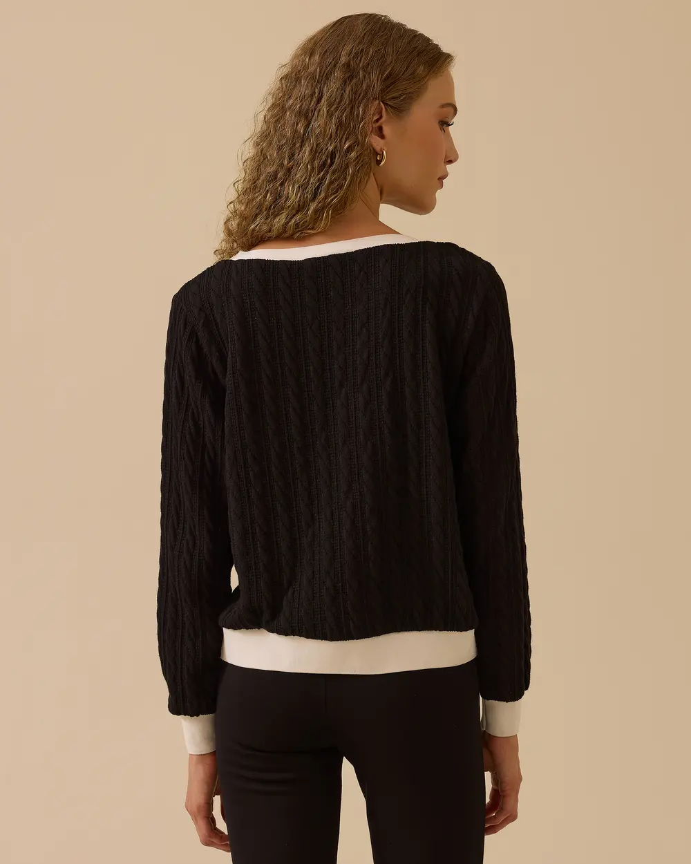 Yuvarlak Yaka Örgü Desenli Bluz