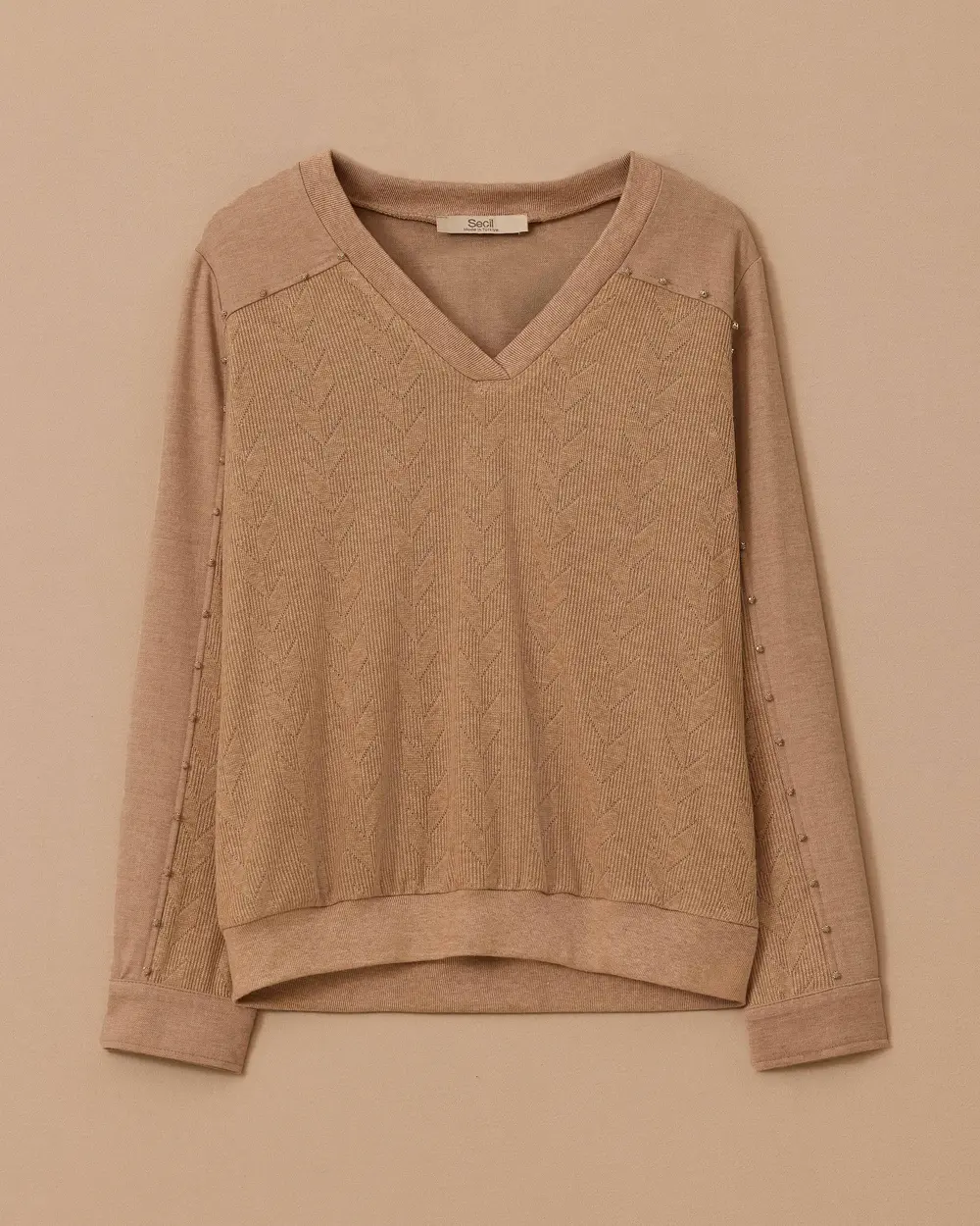 V Yaka Omuz Aksesuarlı Bluz