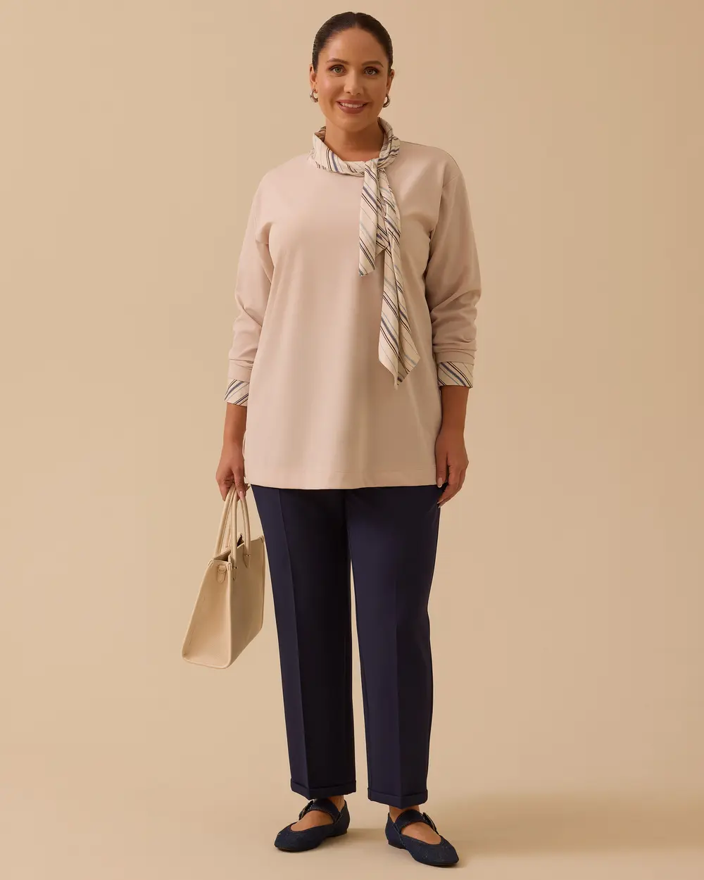 Büyük Beden Fular Yakalı Bluz