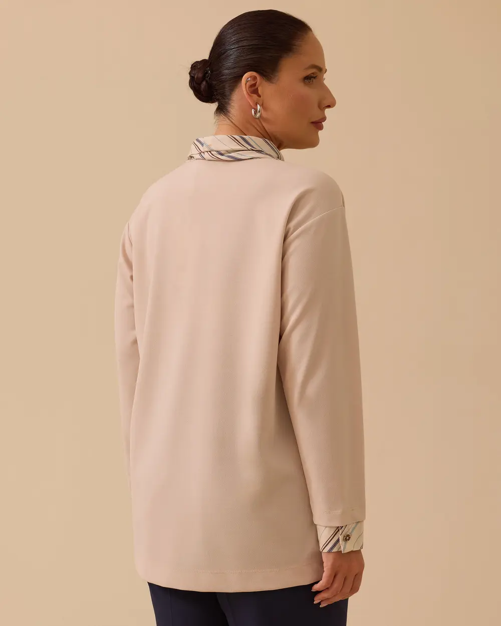 Büyük Beden Fular Yakalı Bluz