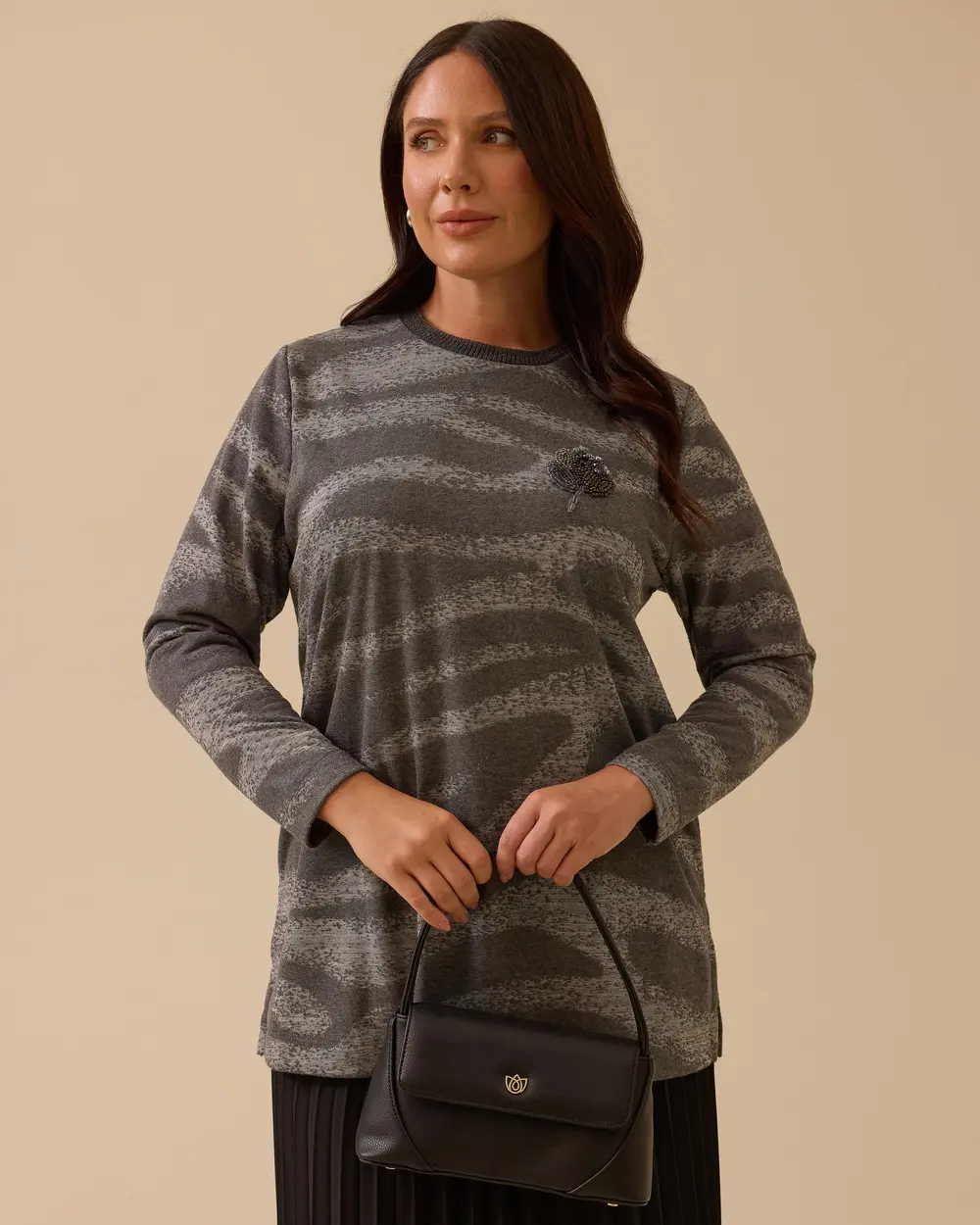 Büyük Beden Boncuk İşlemeli Desenli Bluz