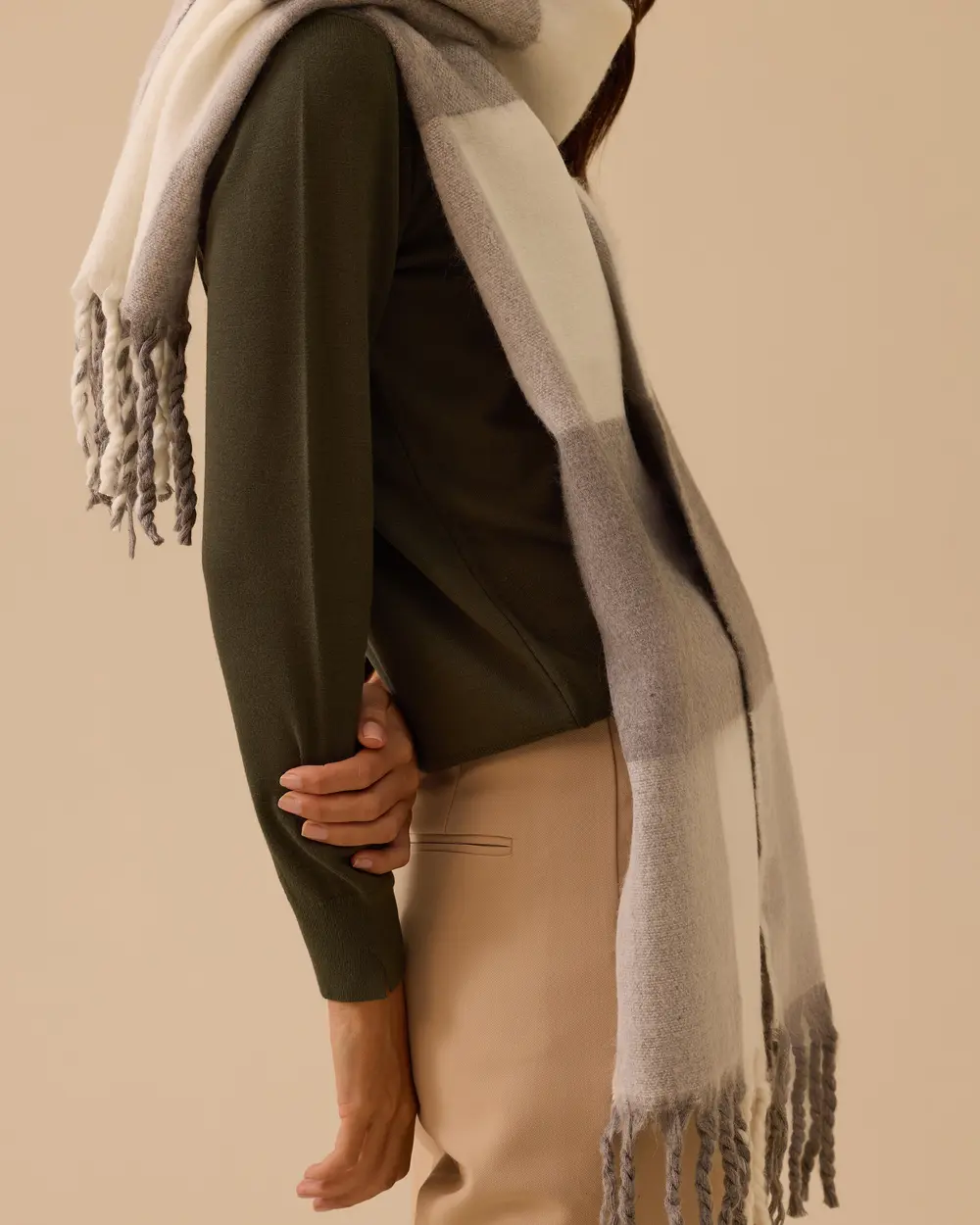 Kareli Kalın Püsküllü Şal