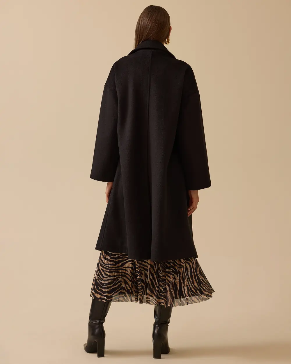 Düğmeli Uzun Kaşe Kaban