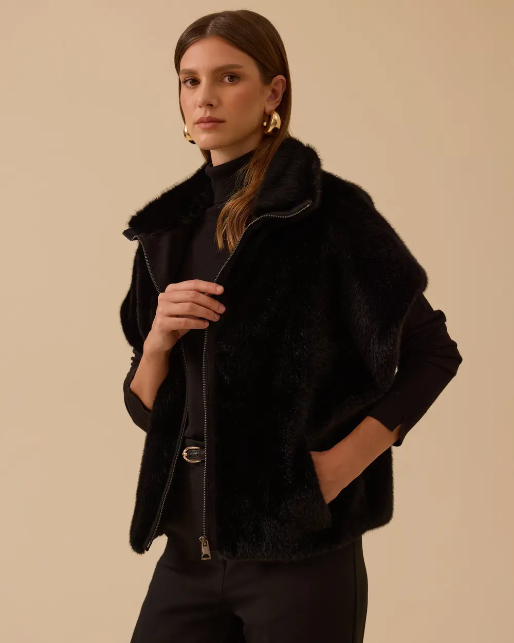 Stand Collar Zippered Faux Fur Vest