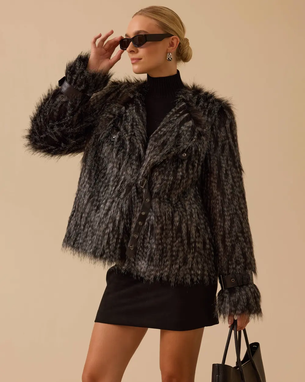 Kemer Detaylı Suni Kürk Kaban